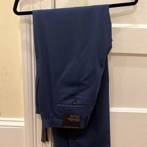 32 x 34 blue dress pant 97% wool 3% spandex/elastane